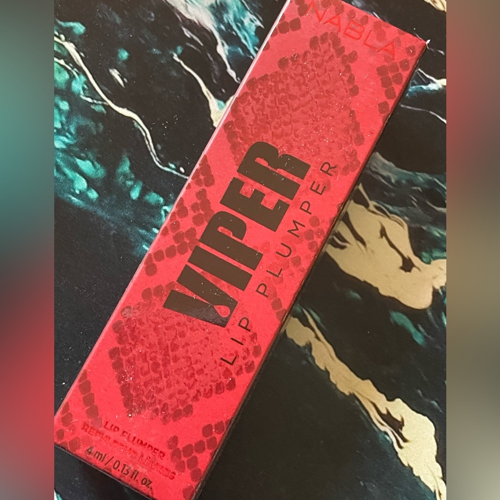 NIB NABLA Viper Lip Plumper